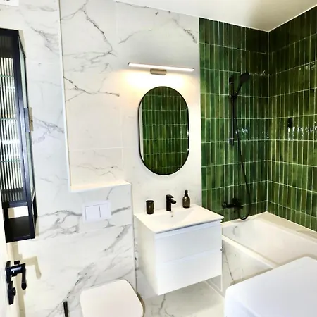 V25appartments Elegant Апартаменти