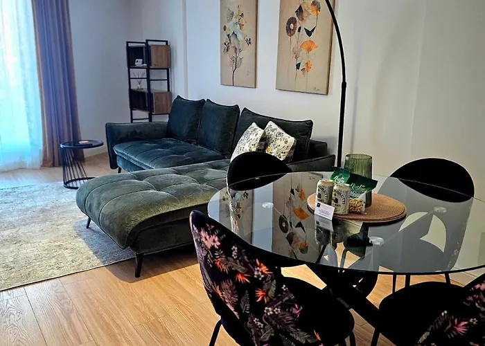 V25appartments Elegant Апартаменти *